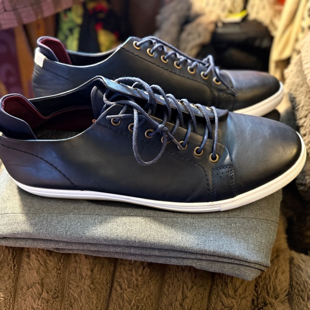 Unlisted by‎ Kenneth Cole Navy Sneakers Casual Low-Top